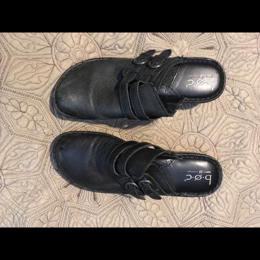 BOC Black Clogs